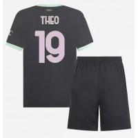 Camisa de Futebol AC Milan Theo Hernandez #19 Equipamento Alternativo Infantil 2024-25 Manga Curta (+ Calças curtas)